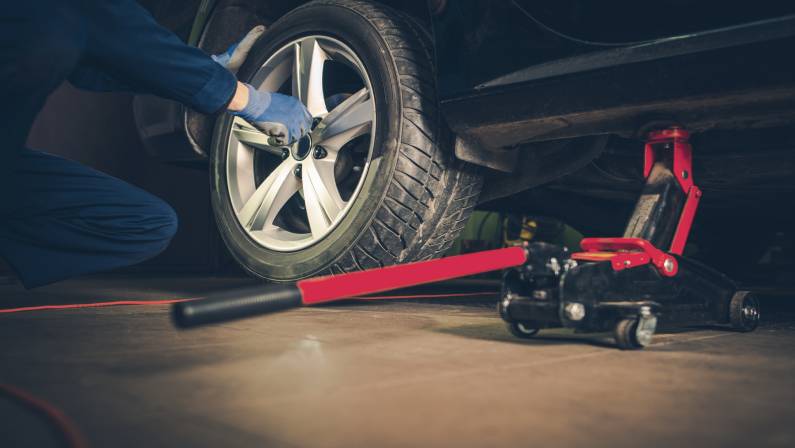 Auto Service. Car Tire Replacement and Maintenance.